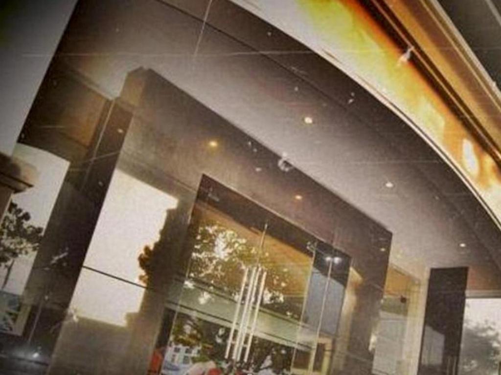 The Axana Hotel Padang  Luaran gambar