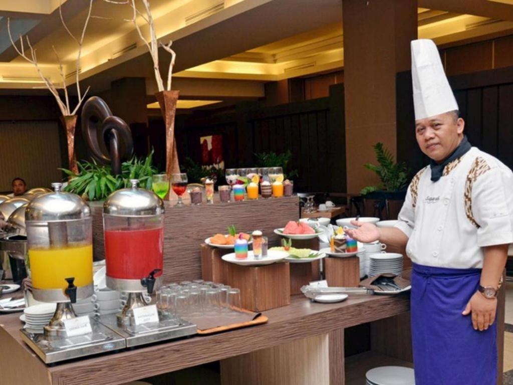 The Axana Hotel Padang  Luaran gambar