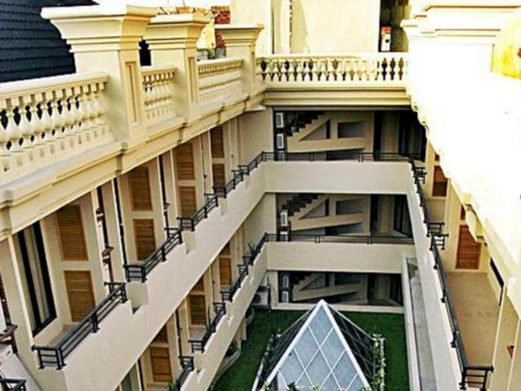 The Axana Hotel Padang  Luaran gambar