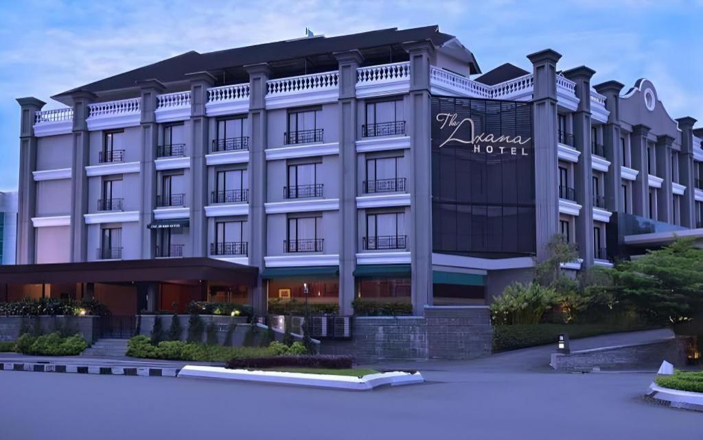 The Axana Hotel Padang  Luaran gambar