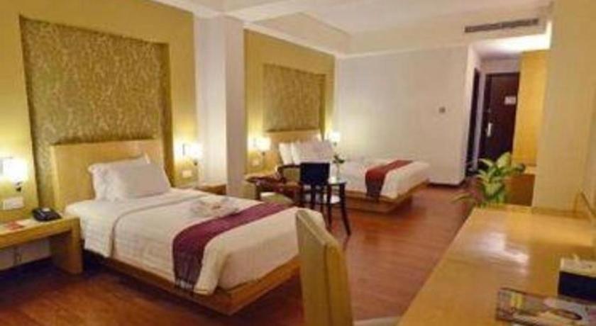 The Axana Hotel Padang  Luaran gambar